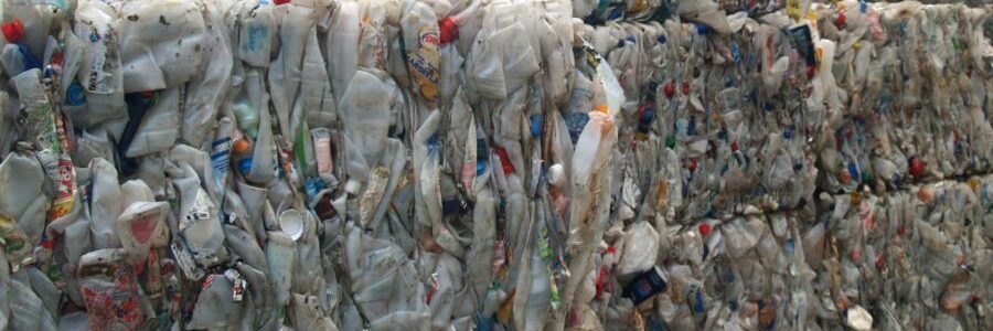 Europa ya recicla más residuos plásticos de los que envía a vertedero, según un informe