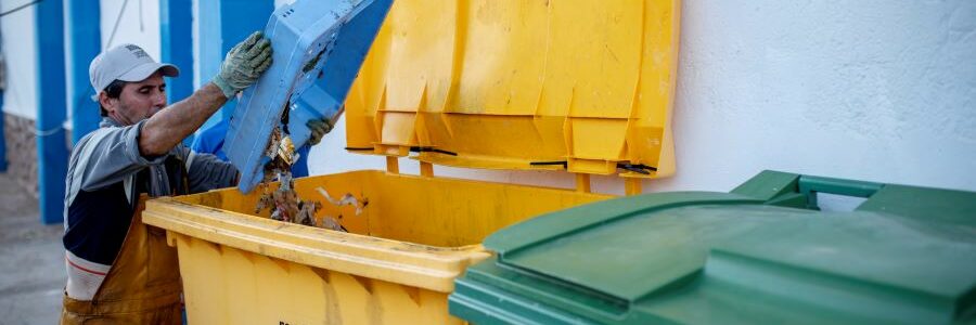 2.600 pescadores de puertos españoles recogieron 150 toneladas de residuos del mar a través del proyecto Upcycling the Oceans