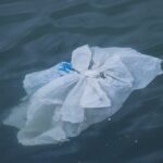Hasta 11 millones de toneladas de plástico depositadas para siempre en el fondo del océano