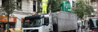 El falso mito sobre el reciclaje más extendido: los camiones mezclan los residuos que separamos en casa