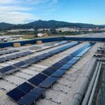 Maresme Circular convierte la cubierta fotovoltaica de su centro de valorización de residuos en la más grande de la comarca