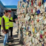 ANARPLA celebra el Día Mundial del Reciclaje con una visita institucional a Eslava Plásticos