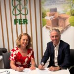 FER y AMBIENVASES colaborarán en la gestión de envases industriales y comerciales