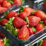 Aprovechan residuos de fresas para fabricar bioenvases con propiedades mejoradas