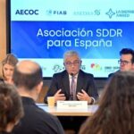 La industria de distribución y bebidas presenta su asociación para la gestión del SDDR
