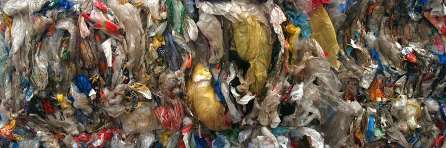 Plastics Recyclers Europe alerta del «colapso inminente» de la industria del reciclaje de plásticos