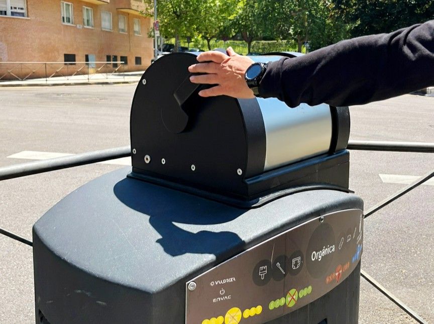 Buzón de recogida neumática de residuos