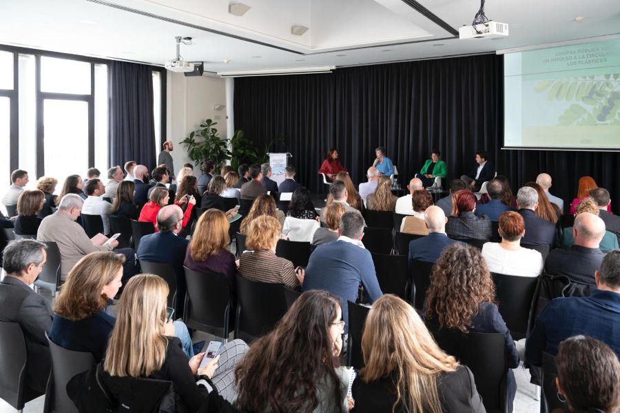 Guía sobre reciclaje de plásticos y compra pública verde