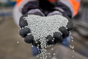 granza a partir de bandejas PET posconsumo