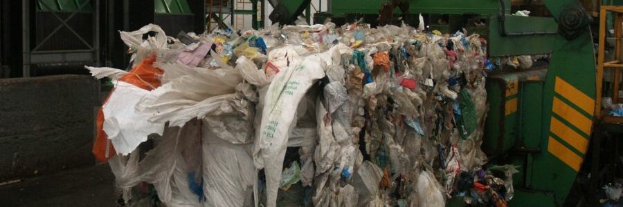 Reciclaje bajo presión: cómo los seguros protegen un sistema vulnerable