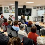 La alcaldesa de Santander explica a los vecinos la nueva tasa de gestión de residuos y sus bonificaciones