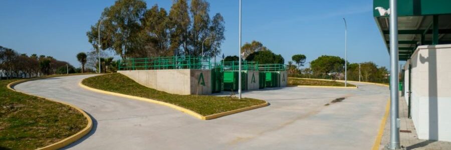 Inaugurado el nuevo punto limpio de Chipiona, con una inversión de 521.000 euros
