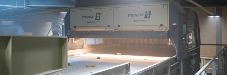 La clasificación por sensores mejora la calidad del hormigón reciclado al eliminar el yeso en residuos de construcción