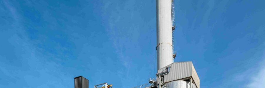 La planta de valorización energética de residuos de Sant Adrià de Besòs cumple 50 años