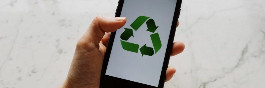 Reutilización solidaria contra el aumento de los residuos electrónicos y la exclusión digital
