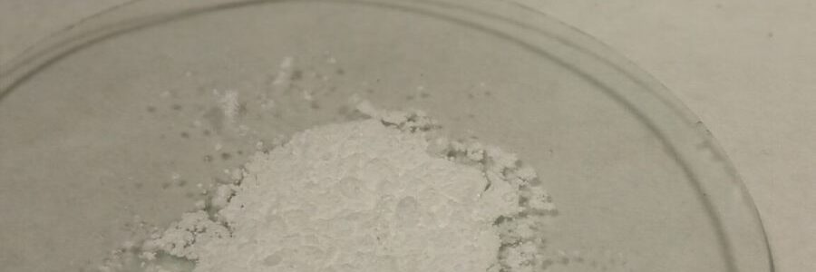 Diseñan arcillas ‘a medida’ que multiplican por diez la eliminación de metales pesados del agua