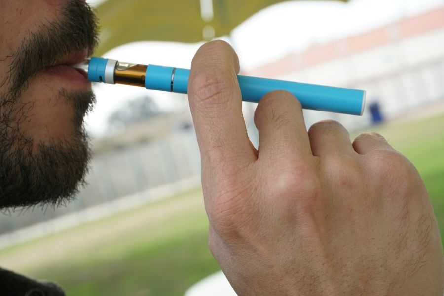 Reino Unido aún desecha millones de vapeadores