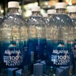 La Comisión Europea fija las reglas para contabilizar el plástico procedente del reciclaje químico en las botellas de PET
