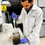 Utilizan bacterias y fagos para acelerar la degradación de bioplásticos