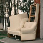Un proyecto en Gipuzkoa combina reutilización de muebles e inclusión social