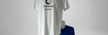 Carbios valida la producción a escala industrial de camisetas de poliéster reciclado a partir de residuos textiles y plásticos complejos