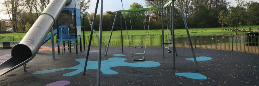 El sector del reciclaje de neumáticos defiende la seguridad de los pavimentos de caucho reciclado en parques infantiles