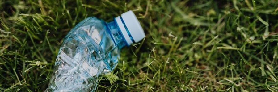 Descubren una enzima bacteriana capaz de degradar ciertos plásticos